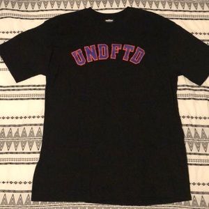 Men’s Undefeated Tee